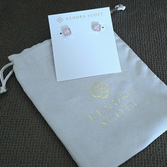 Kendra Scott "Mallory" Rose🌹 Quartz Stud Earrings - NWT - Picture 11 of 16